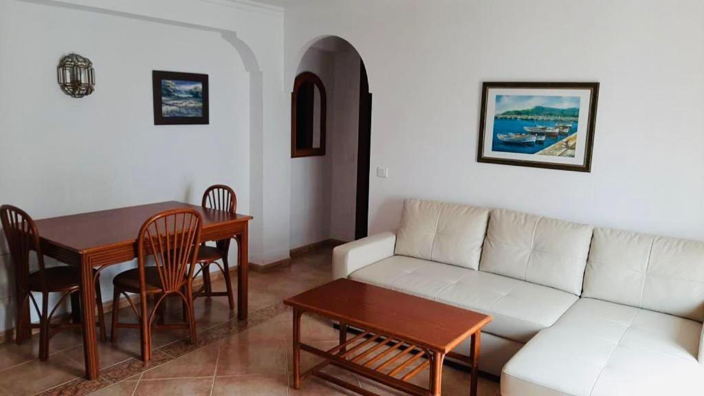 נרחה Apartamentos Balcon De Carabeo מראה חיצוני תמונה